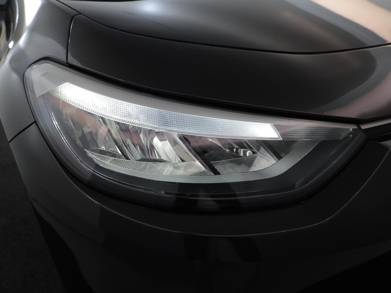 Volkswagen ID.3 First 58 kWh 204 pk | Navigatie | Parkeersensoren | Adaptieve cruise control | Stoelverwarming | Apple Carplay/Android Auto |