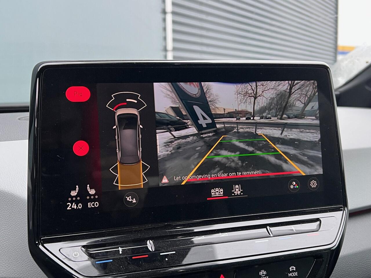 Volkswagen ID.3 BWJ 10-2020 | First Plus 58 kWh 204PK | 19'' LMV | CAMERA A | STOELVERW | AD CRUISE | CARPLAY | NAVI | CLIMA |