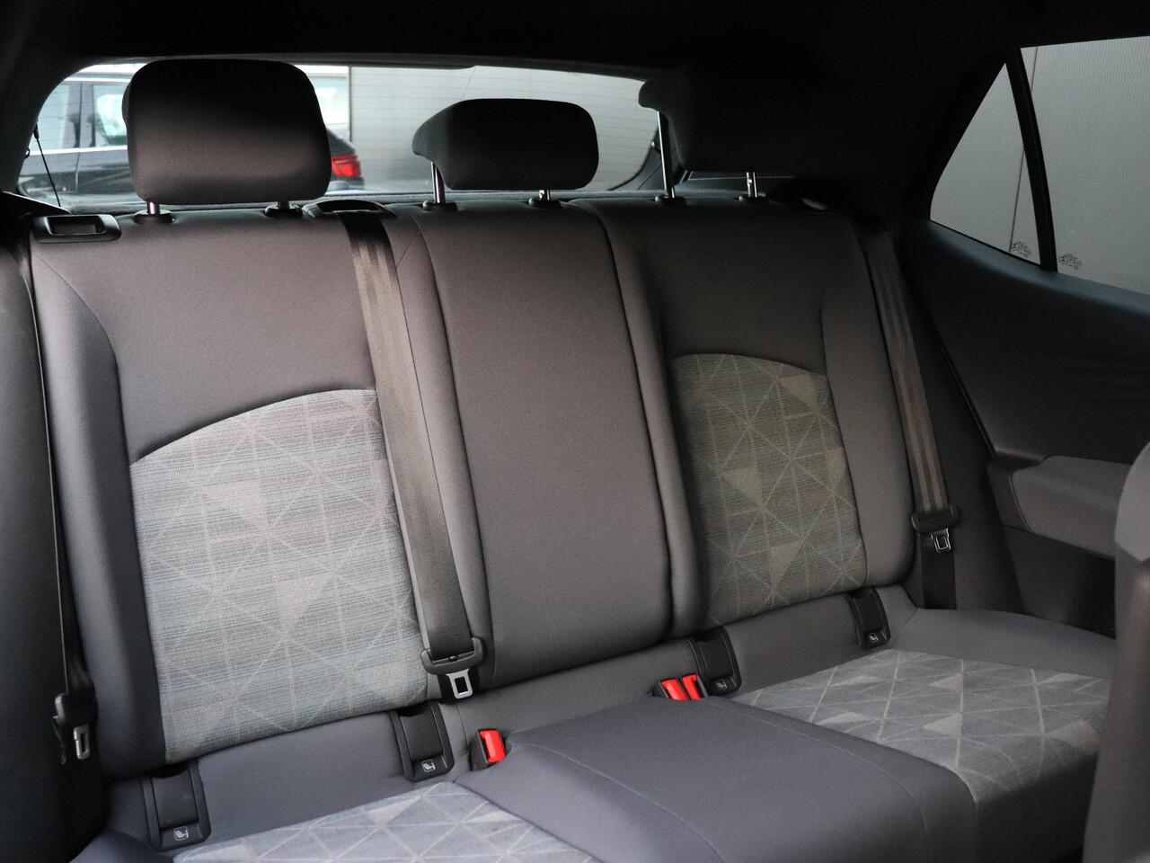 Volkswagen ID.3 First 58 kWh | PDC | SOH 91% | CRUISE | NAVI | APPLE CARPLAY | STOEL/STUURVERW. |