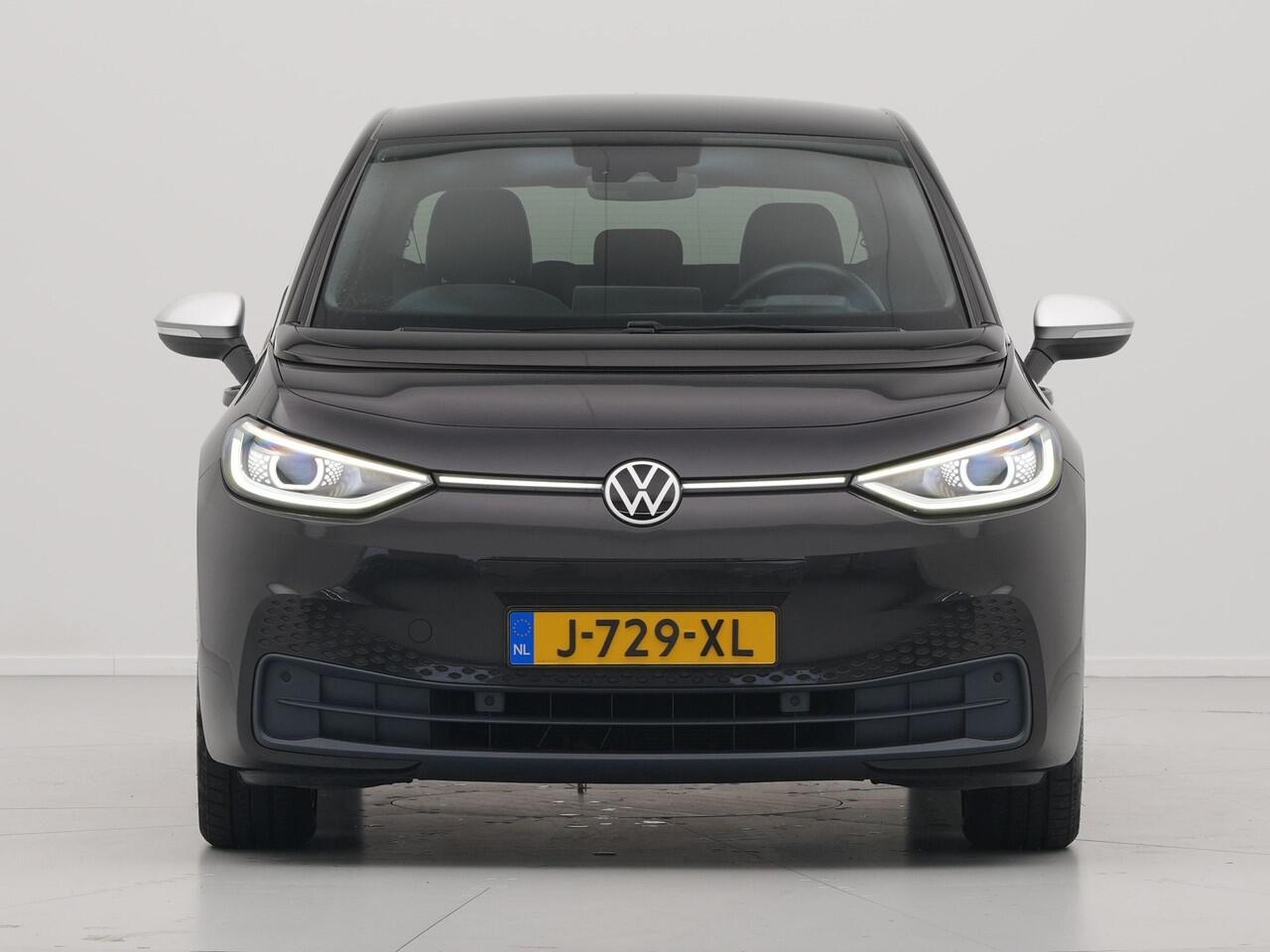 Volkswagen ID.3 First Plus 58 kWh 204pk Navigatie Camera Stoel/Stuurverwarming Carplay Pdc 2 Gereserveerd VDU lease Jacques Hulsman