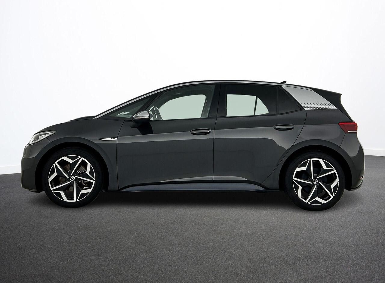 Volkswagen ID.3 First Plus 58 kWh | Navigatie | Apple Carplay/Android Auto | Camera | Parkeersensoren | Adaptive Cruise Control | Full LED Matrix | Stoel- en stuurverwarming | Lichtmetalen velgen | Climate Control