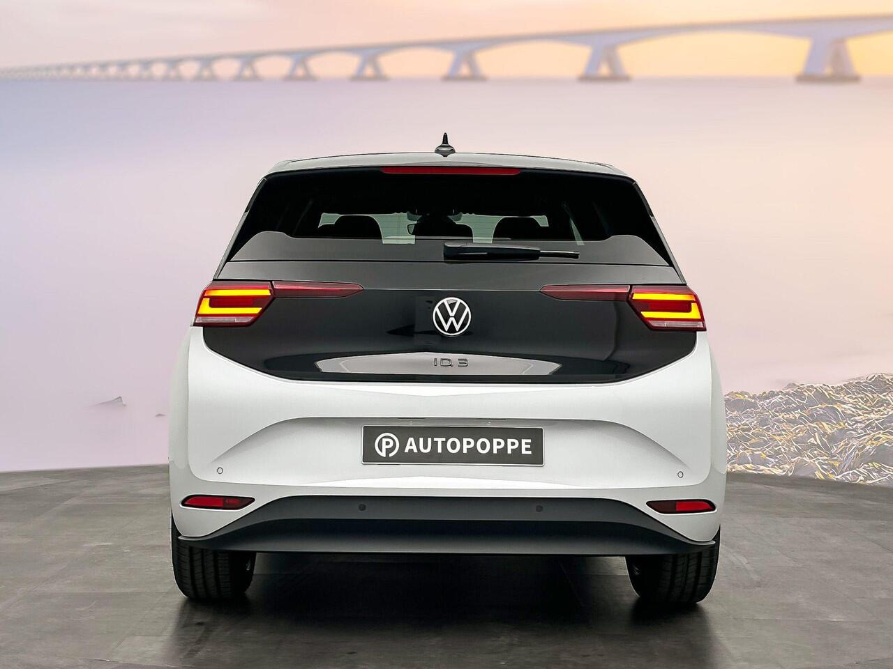 Volkswagen ID.3 Pure Business 52 kWh 170 pk Black Style pakket