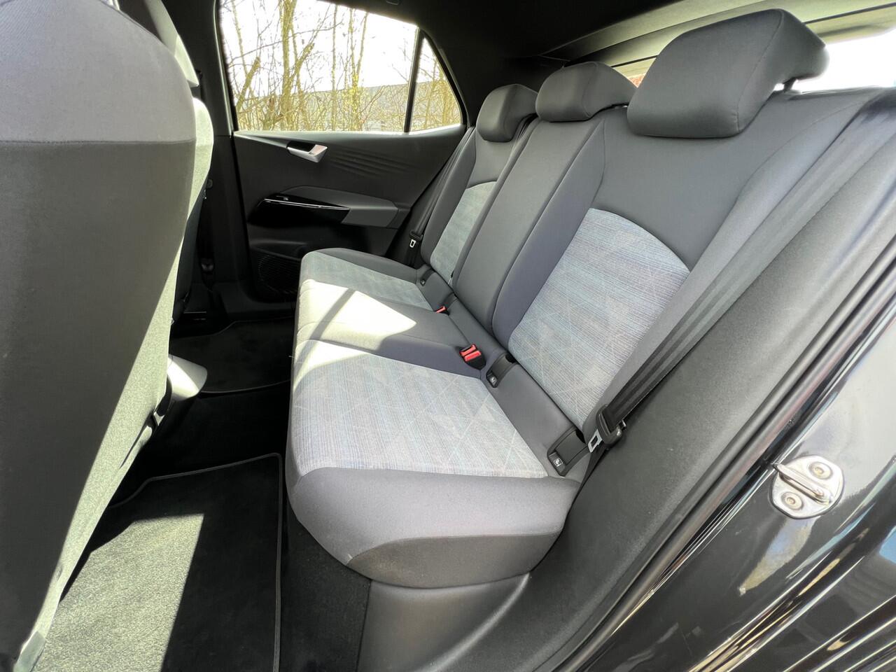 Volkswagen ID.3 First 58 kWh | Stoelverwarming | Info: 0492588974 Info Bas: 0492-588982