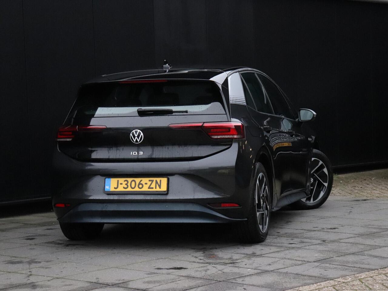 Volkswagen ID.3 First 58 kWh | PDC | CRUISE | NAVI | APPLE CARPLAY | STOEL/STUURVERW. |