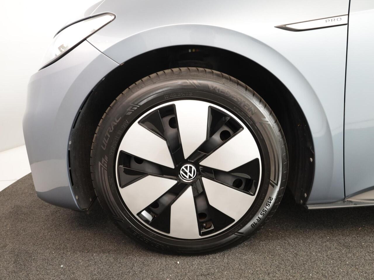 Volkswagen ID.3 Life 58 kWh 204 pk | Navigatie | Parkeersensoren | SOH 89% | Adaptieve cruise control | LED koplampen | Stoelverwarming |