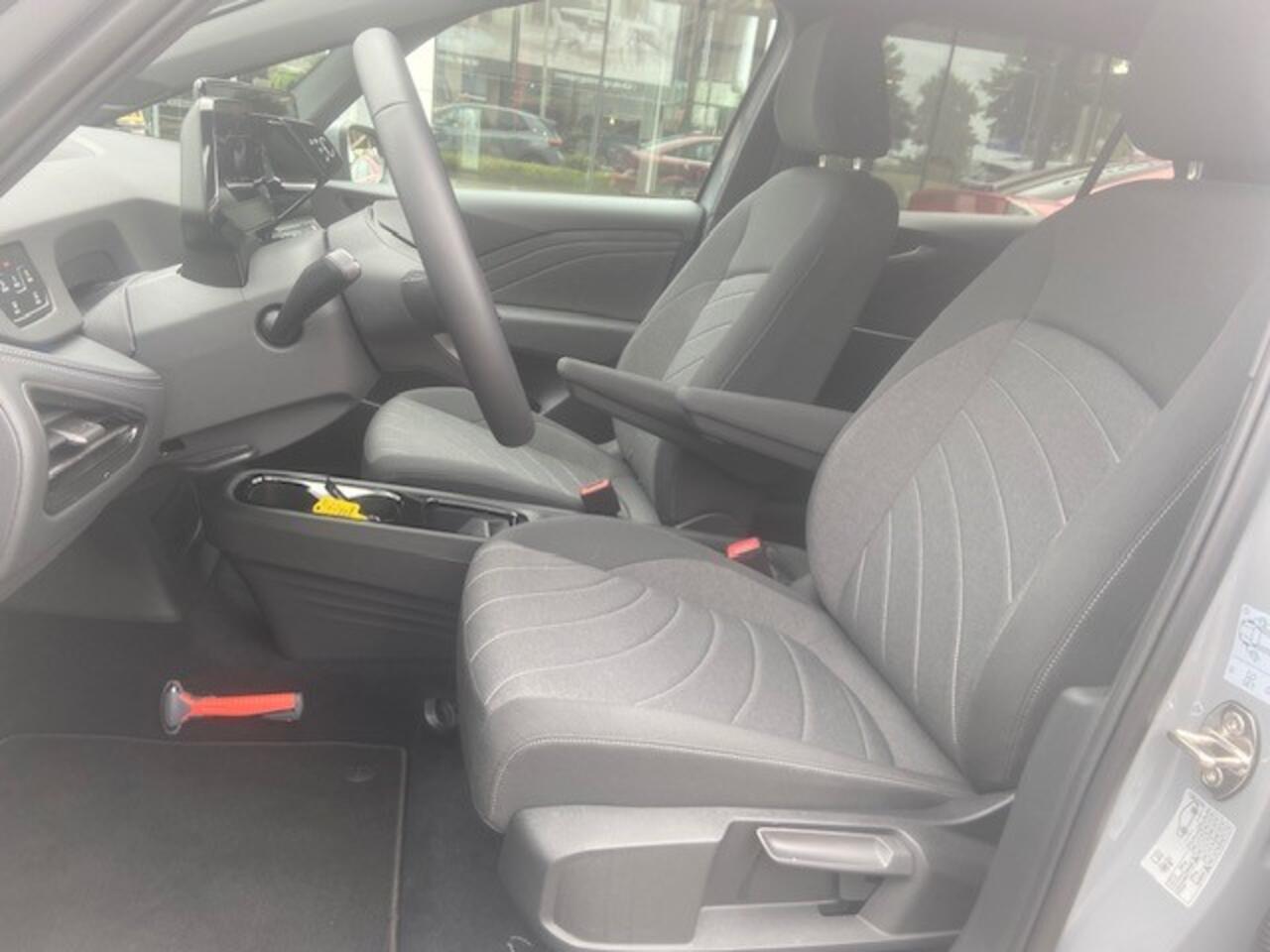 Volkswagen ID.3 Pro Business 59 kWh / Carplay /Camera / 19" LM / Navi