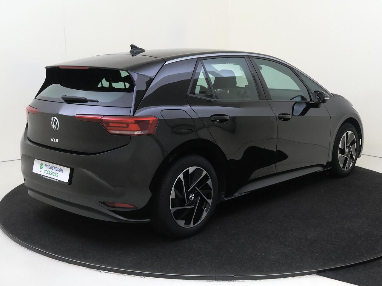 Volkswagen ID.3 Pro 59 kWh | SoH 91% | Parkeersensoren | Adaptieve cruise control | CarPlay | Navigatie | Stoel- en stuurwielverwarming | Elektrisch inklapbare buitenspiegels |