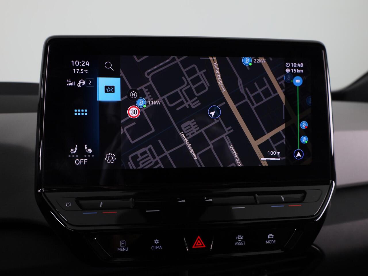 Volkswagen ID.3 First Max 58 kWh 204 PK | Navigatie | Camera | Parkeersensoren | Panoramisch dak | Bestuurderstoel met geheugen |