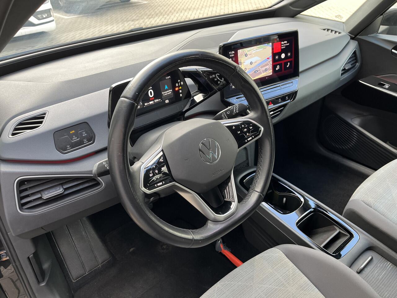 Volkswagen ID.3 Life 58 kWh / 19" LMV Andoya / Navigatie / Parkeersensoren / Stoelverwarming / Parkeer sensoren