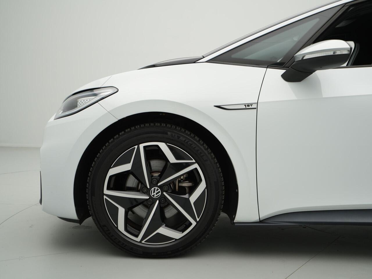 Volkswagen ID.3 First Plus 58 kWh 204pk Navigatie Camera Acc Stoelverwarming Carplay 049