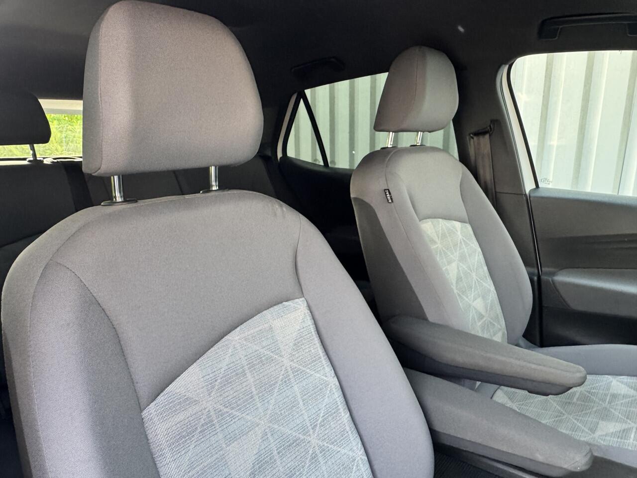 Volkswagen ID.3 Life 58 kWh BTW Auto / AppleCarplay / Stoel en stuurverw / NL Auto Z.G.O.H. ¤ 12.355 Ex BTW