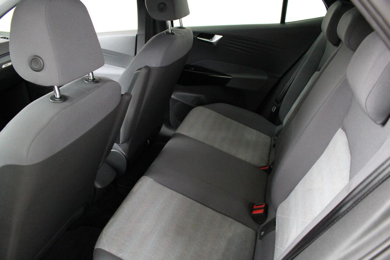 Volkswagen ID.3 First 58 kWh 150 kW / 204 PK Navigatie | Lichtmetalen velgen | Stoel en Stuurverwarming | 90% SoH
