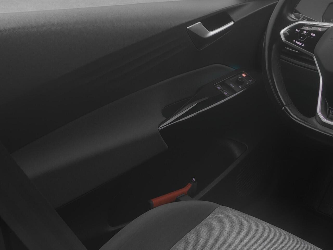 Volkswagen ID.3 First 58 kWh | ADAPTIVE | STOEL- EN STUURVERW. | TREKHAAK