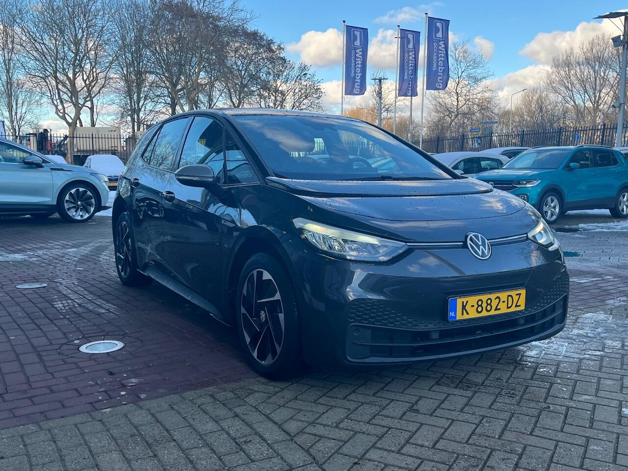 Volkswagen ID.3 First 58 kWh / Stoelverwarming / Navigatie / 18'' LMV