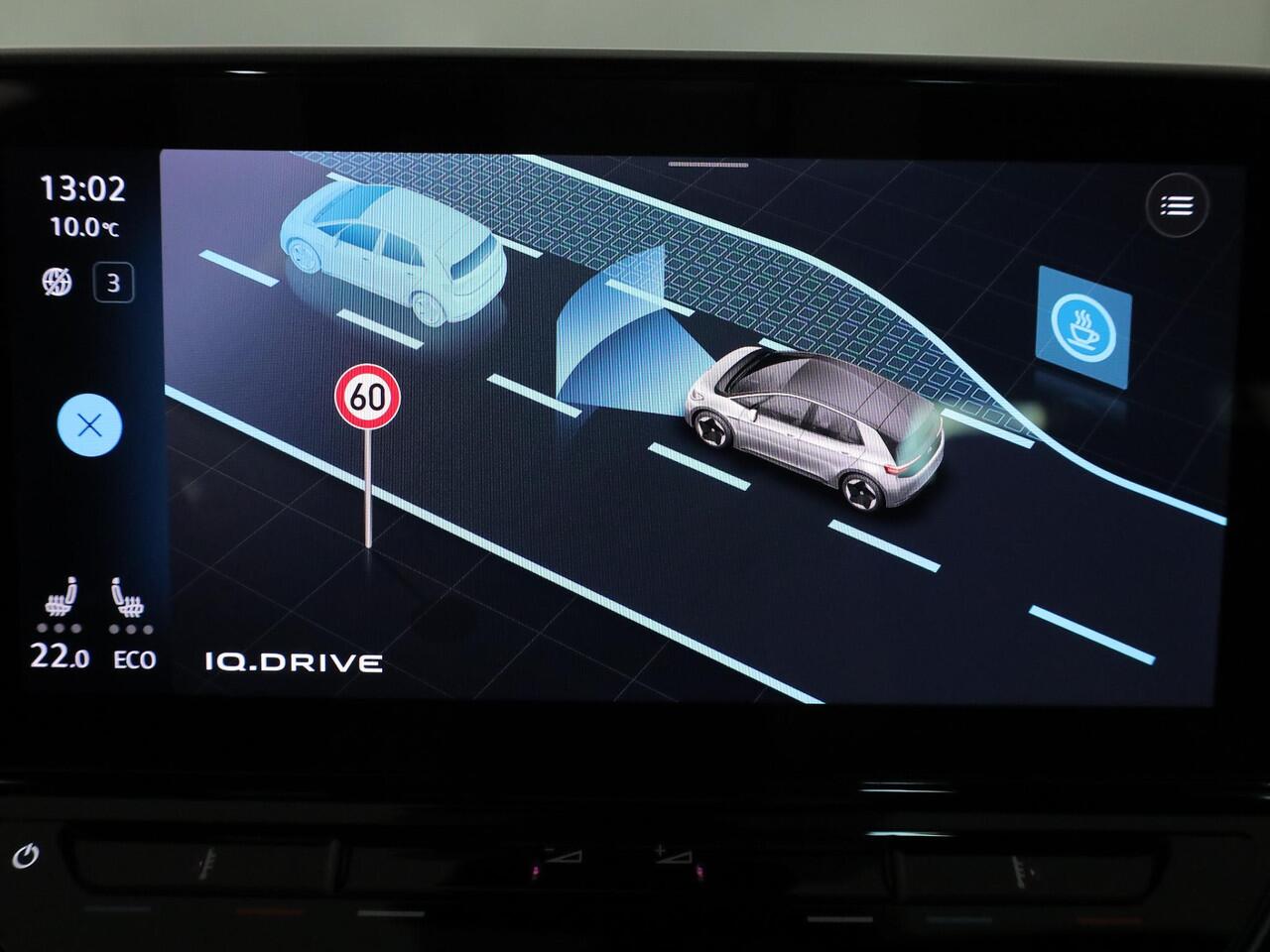 Volkswagen ID.3 First 58 kWh 204 pk | Navigatie | Parkeersensoren | Adaptieve cruise control | Stoelverwarming | Apple Carplay/Android Auto |