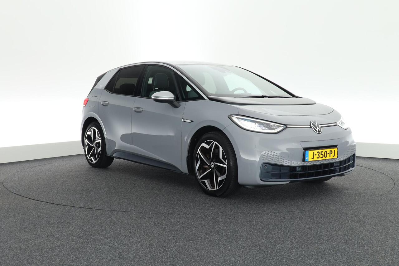 Volkswagen ID.3 First Plus 58 kWh 204pk SOH 87% Camera Matrix Adaptive Cruise Navigatie Stoel+stuurverwarming