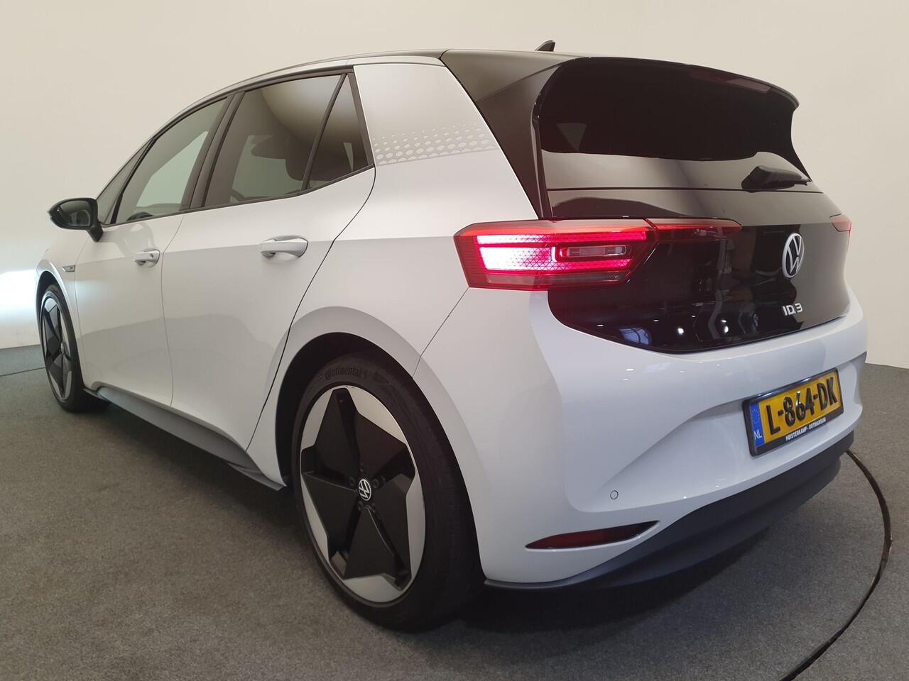 Volkswagen ID.3 First 58 kWh Panorama dak, ACC, App connect