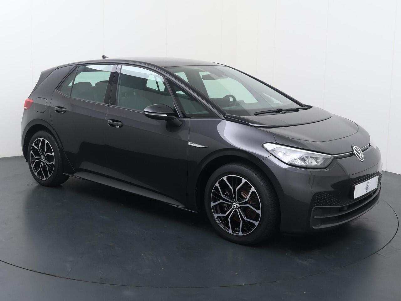 Volkswagen ID.3 Life 58 kWh | 204 PK | Climate control | Adaptive cruise control | Navigatiesysteem |