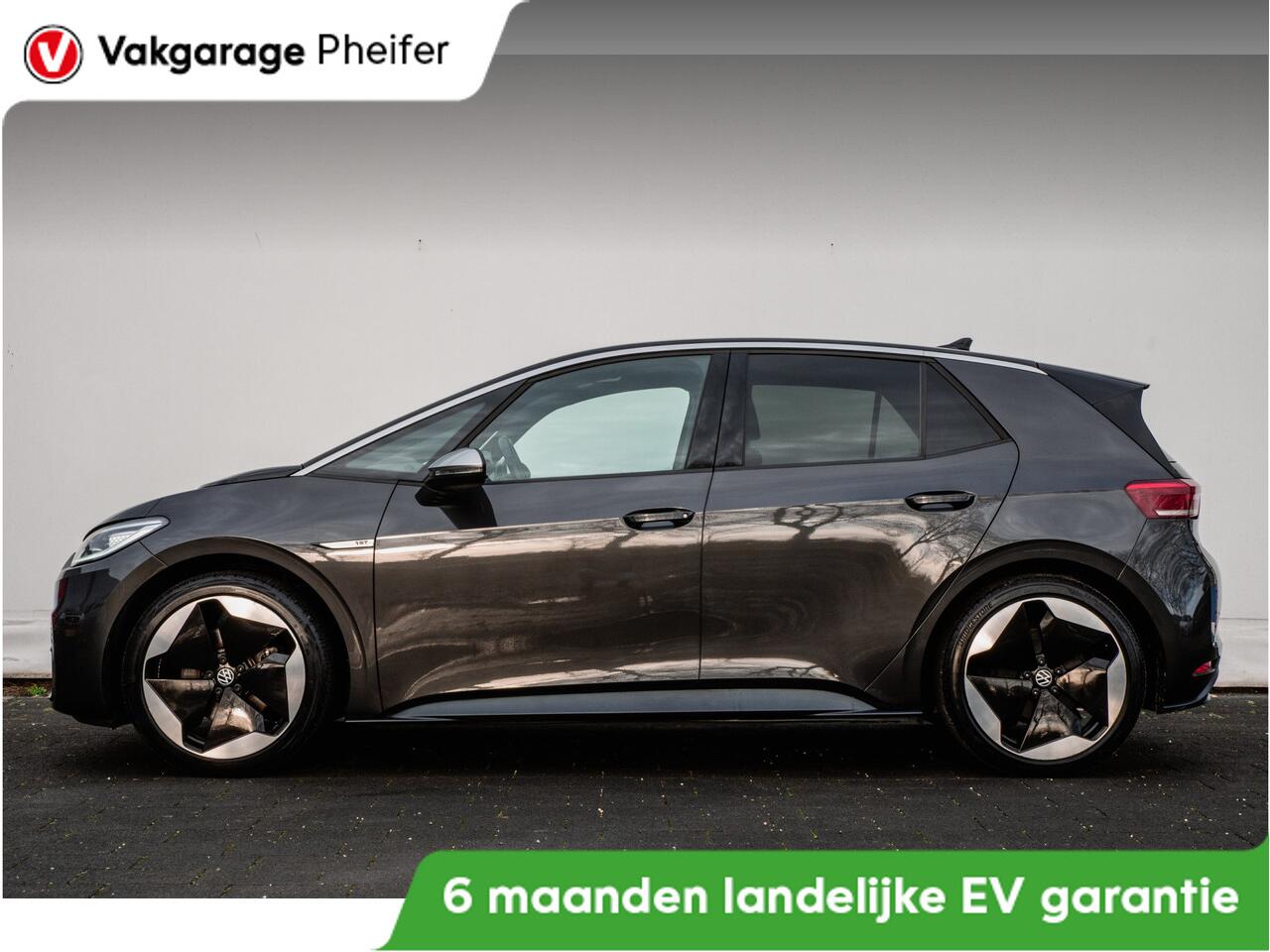 Volkswagen ID.3 First Max 58 kWh SOH 90% Panoramadak/ Stoelmassage/ IQ Led/ Stoel-stuurverwarming/ 20" Lmv/ Camera/ Carplay