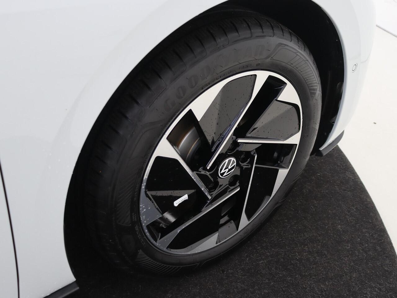 Volkswagen ID.3 Pro Business | Achterlichten LED, luxe uitgevoerd incl. dynamische knipperlichten | Airconditioning automatisch, 2-zone (Climatronic) | Buitenspiegels elektrisch instel-, verwarm- en inklapbaar