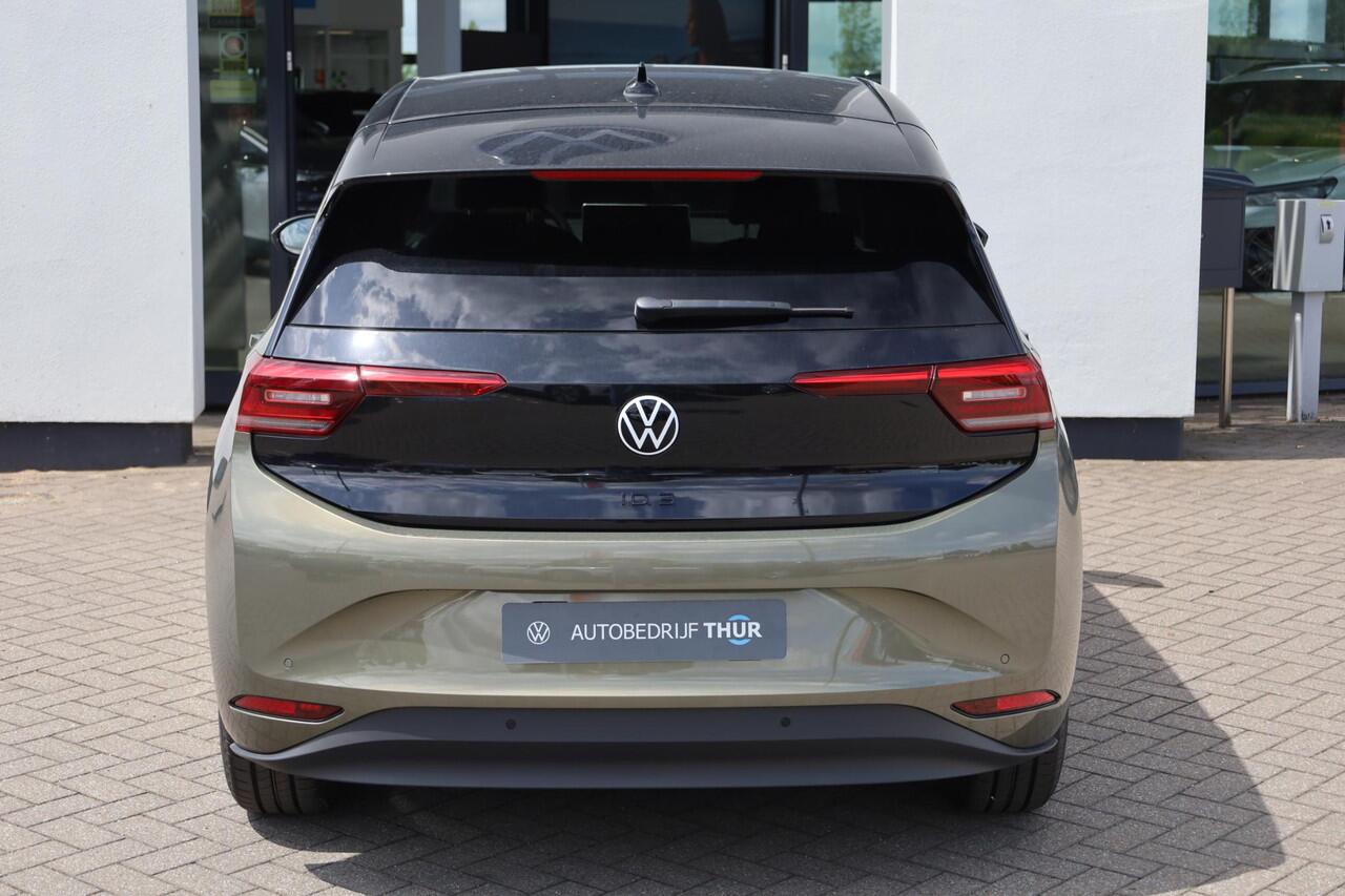 Volkswagen ID.3 Pro Business 59 kWh 204PK / 150kW, Achteruitrijcamera (rear view), adaptieve cruise control (acc), koplampverlichting LED Matrix (IQ.Light), keyless start & entry, verwarmbaar multifunctioneel lederen stuurwiel, verwarmbare voorstoelen, 2-zone climatronic