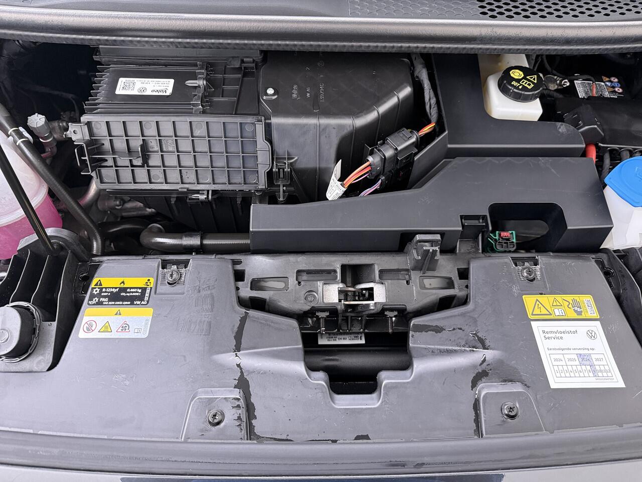 Volkswagen ID.3 First Max 58kWh Pano-dak Adap.Cruise Camera Elektr.Sport-Stoel+Verwarmd PDC Apple Carplay Android Ergo Active-Stoel Navi-Pro Ecc Stoel-Stuurverwarming Lmv Privacy Glas Keyless Advanced Led-Achterlicht dynamisch Matrix Led Origineel Nederlandse Auto Zeer c