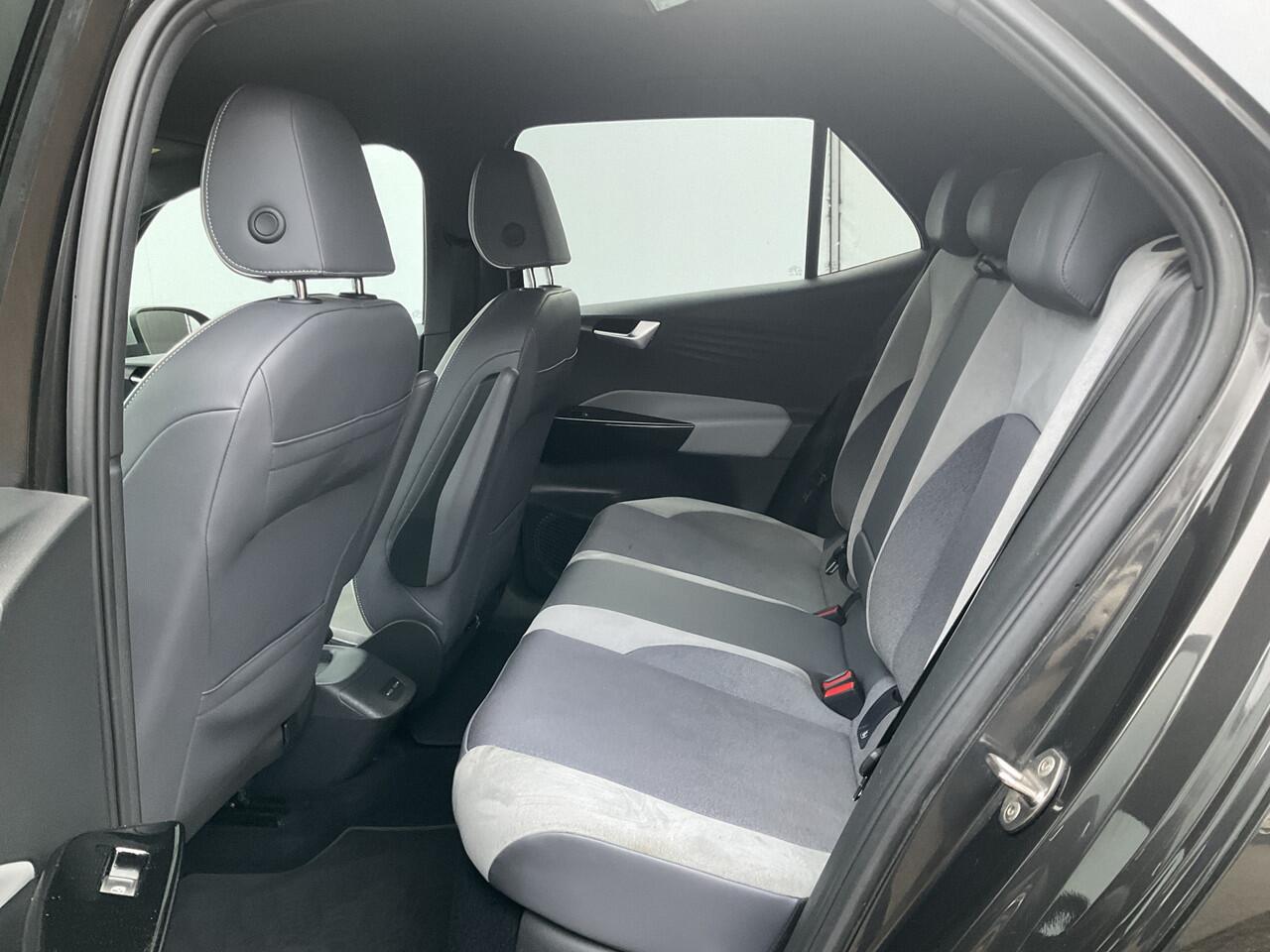 Volkswagen ID.3 First Plus 58 kWh SOH 91% Adap.Cruise Stoel/Stuurverw Carplay 100% Elektrisch NL-Auto!