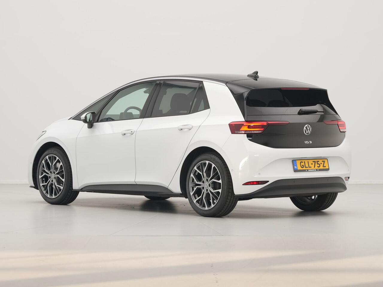 Volkswagen ID.3 Pure Oranje Edition 52 kWh Camera 19"velgen Privacy Glass navigatie Led 181