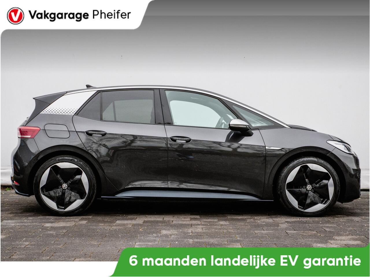 Volkswagen ID.3 First Max 58 kWh SOH 93% Trekhaak/ Panoramadak/ Stoelmassage/ IQ Led/ Stoel-stuurverwarming/ 20" Lmv/ Camera/ Carplay