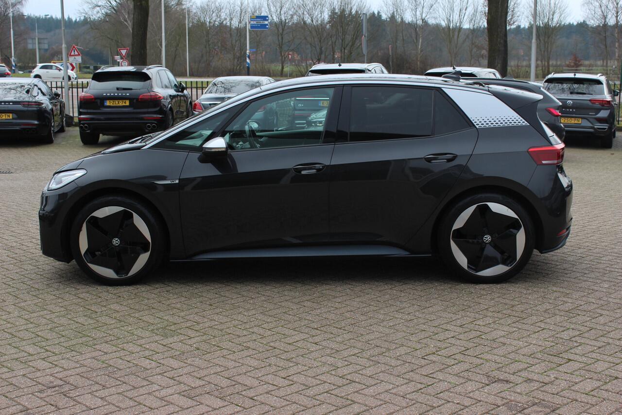 Volkswagen ID.3 First Max 58 kWh / SOH 92,8% / Full option! / Panoramadak / Camera / Head-up / Keyless / 20'' / ACC / Dodehoek / Elektr. stoelen / Massage / Navigatie / Stuurverwarming