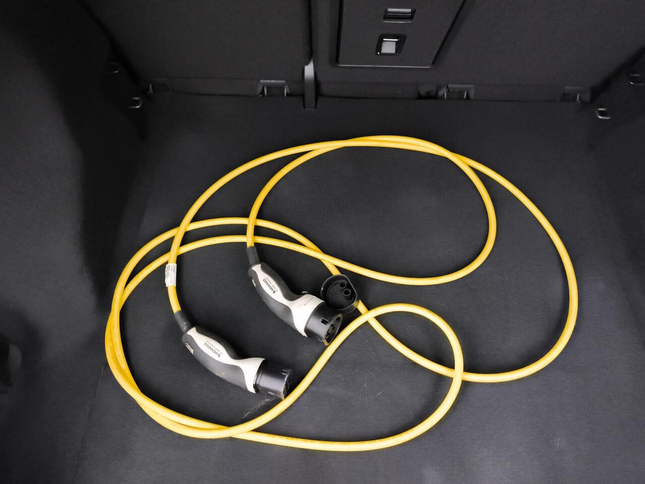 Volkswagen ID.4 First 77 kWh 3-Fase 2e-Eig. Keurig-Onderh. BOVAG-Garantie. NL-Auto.