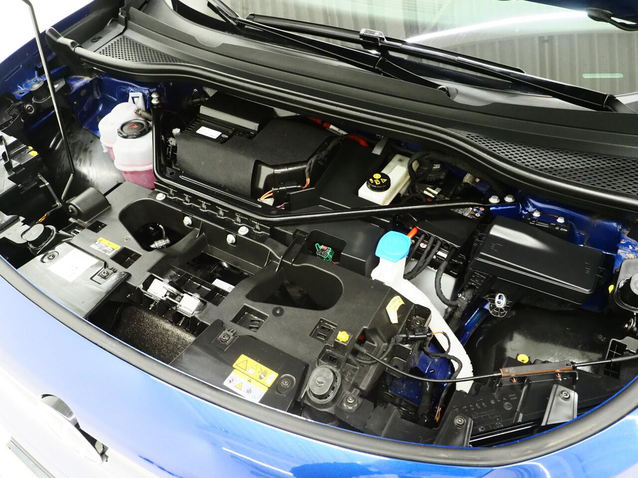 Volkswagen ID.4 77 kWh | Warmtepomp | Adaptive Cruise | Sfeerverlichting | Stoelverwarming | PDC | DAB | Carplay