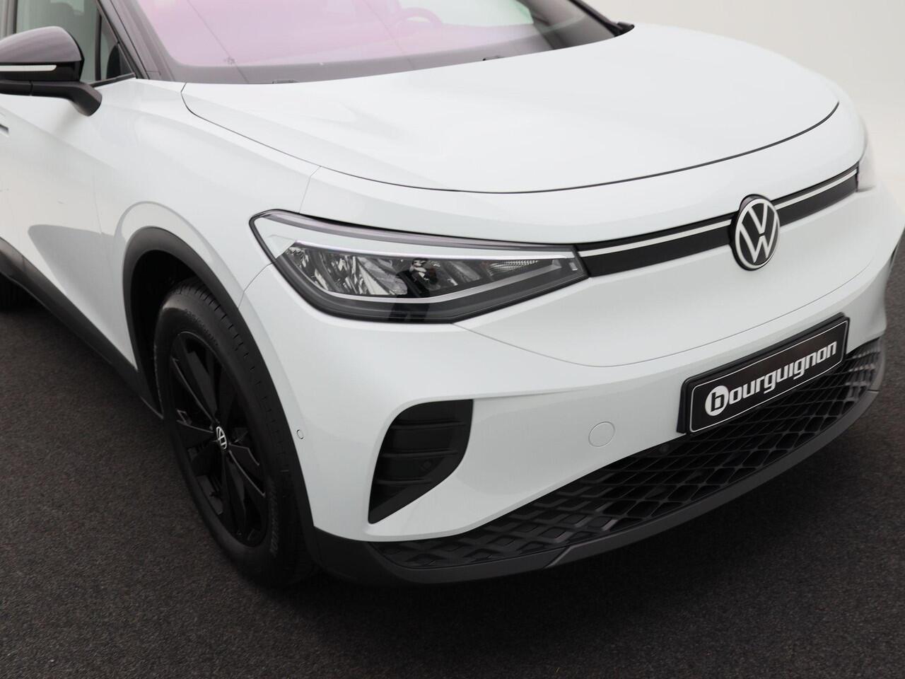 Volkswagen ID.4 Limited Edition 52 kWh accu 170 pk | Stoel & Stuurverwarming | Adaptive Cruise Control | Trekhaak | Achteruitrijcamera | Carplay |