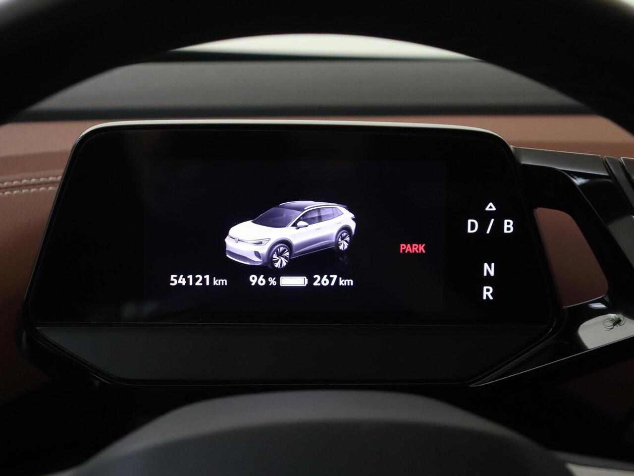 Volkswagen ID.4 Pure 52 kWh | SoH 91% | Trekhaak | Keyless | Achteruitrijcamera | Parkeersensoren | 3-zone airco | Stoel- en stuurwielverwarming | Adaptieve cruise control | CarPlay |