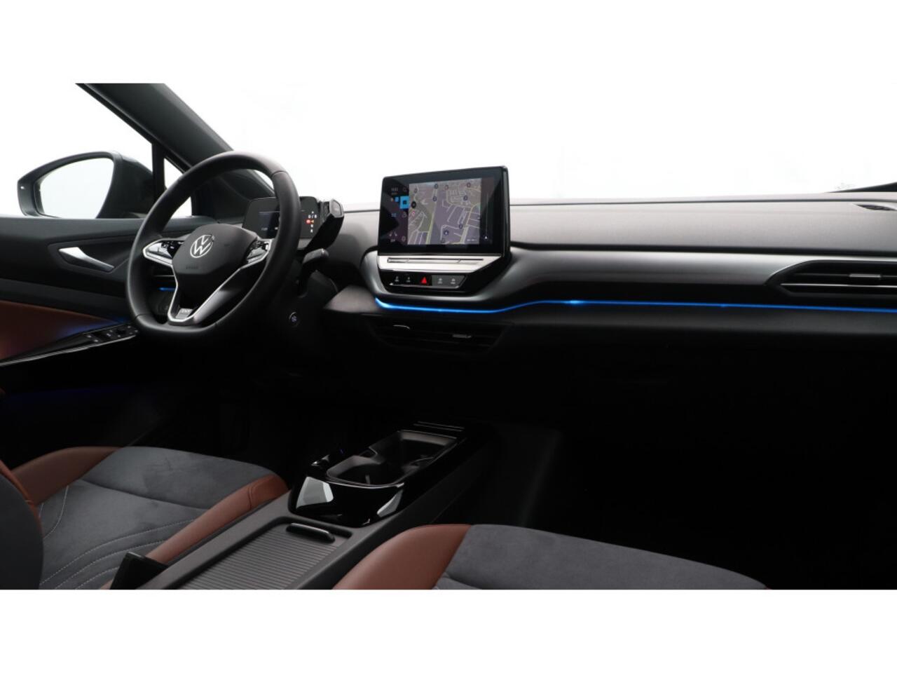 Volkswagen ID.4 First 77 kWh 204pk SOH 89% Navigatie Trekhaak