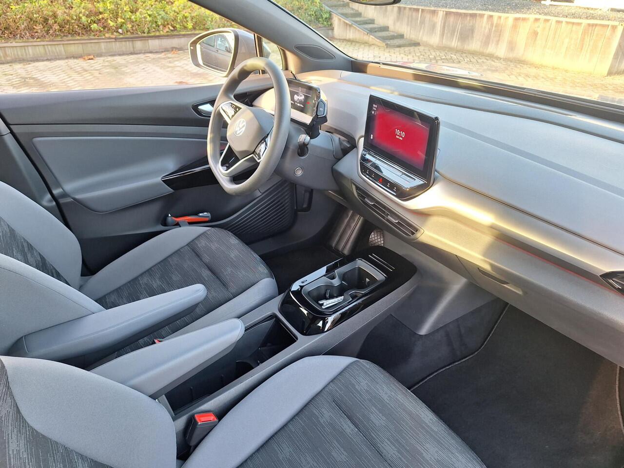 Volkswagen ID.4 204pk Pro 77 kWh / Navigatie / App-Connect / 19" LMV