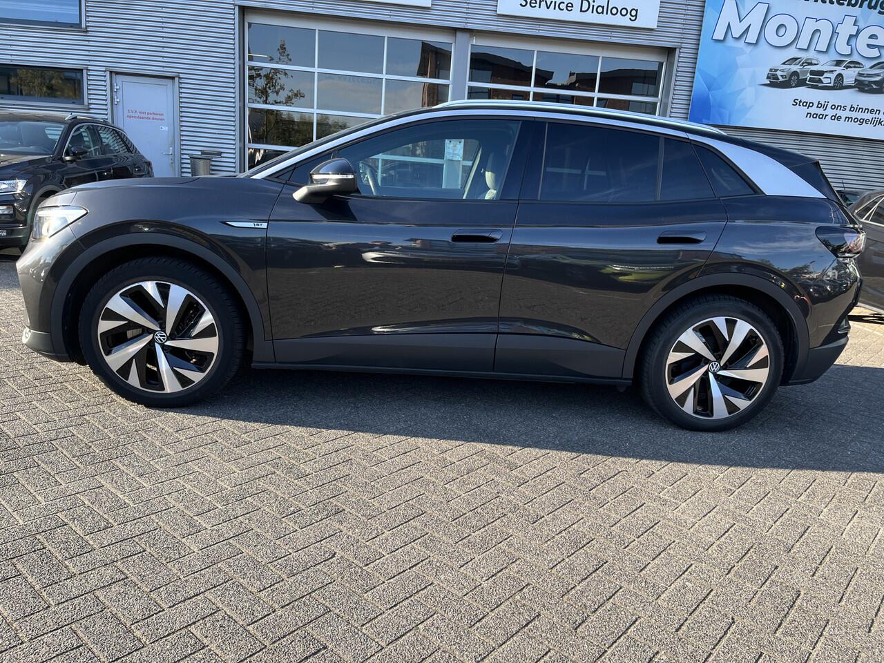 Volkswagen ID.4 First 77 kWh 204pk Navigatie / 20"LM Velgen / Camera / Parkeersensoren / Leder-Alcantara Accu state of health = 87%
