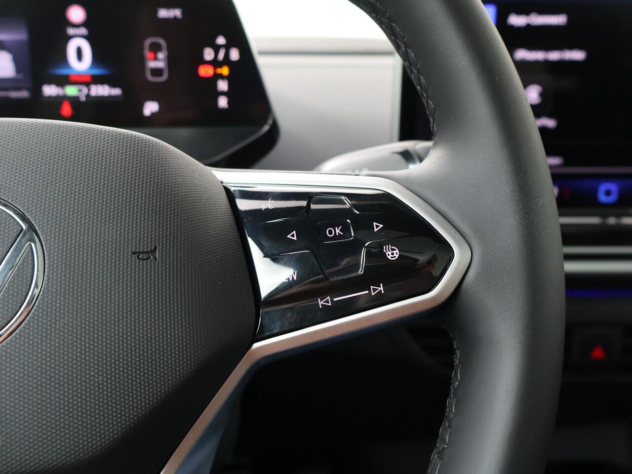 Volkswagen ID.4 Pro Limited Edition 77kWh 286pk aut. elektrisch | Black Style | Panoramadak | LED Matrix |