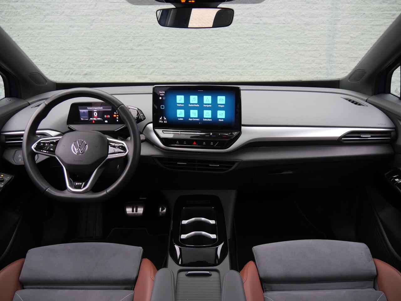 Volkswagen ID.4 1ST MAX 77kWh/ PANORAMADAK/ 360°CAMERA/ WARMTEPOMP/ ELEKT. KLEP/ HEAD-UP/ ERGO STOELEN