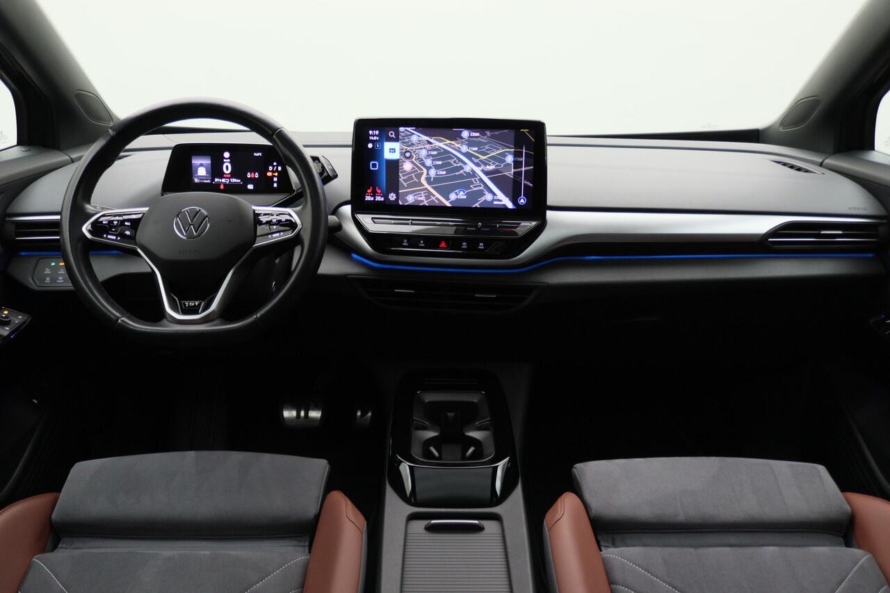 Volkswagen ID.4 First Max 77 kWh Panoramadak, Head-Up, 360° Camera, Travel Assist, Memory, Sfeerverlichting, 21"