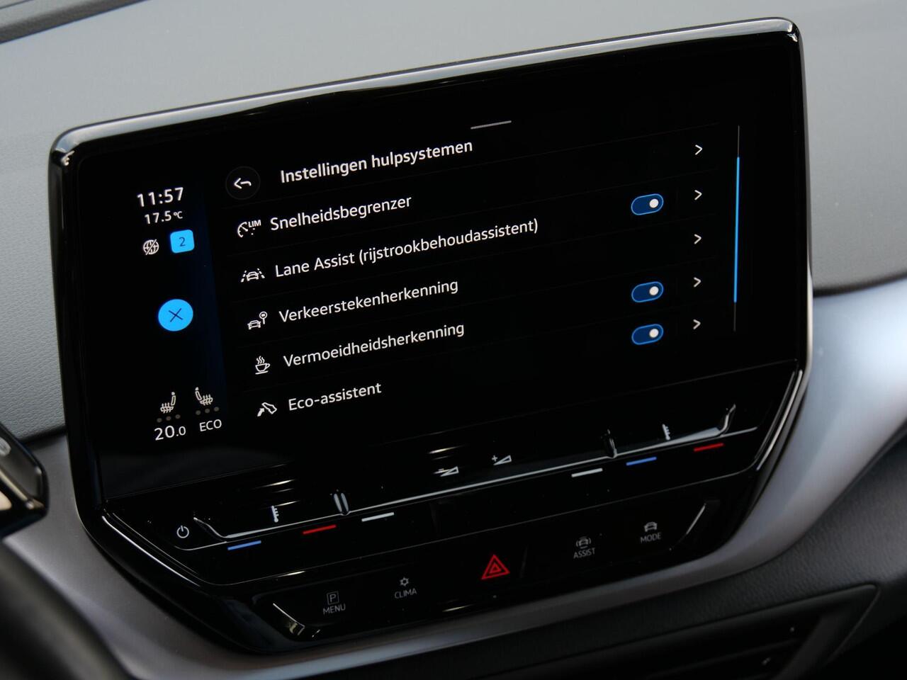 Volkswagen ID.4 1ST 77kWh CAMERA/ KEYLESS/ WEGKL. TREKHAAK