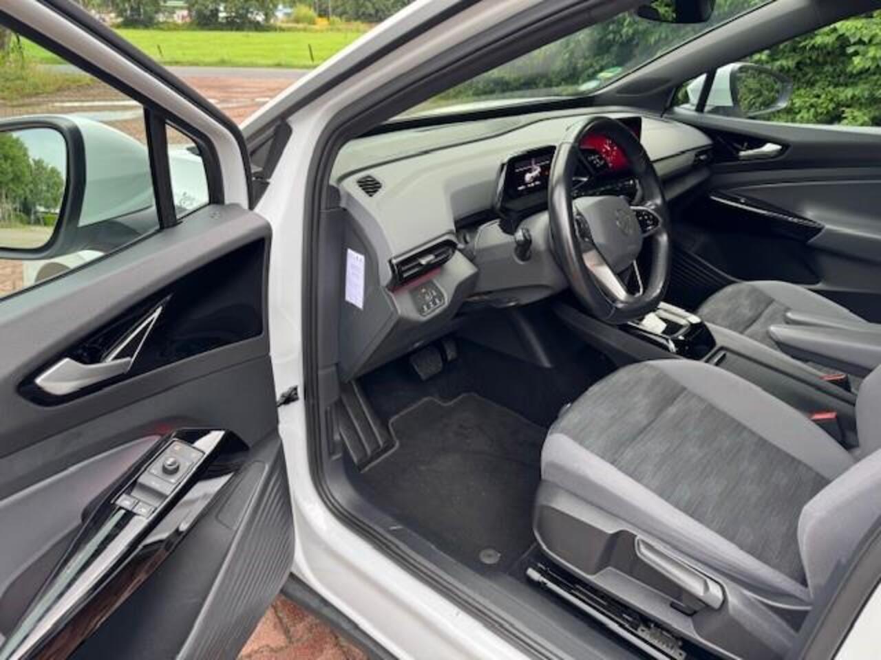 Volkswagen ID.4 LIFE 77KWH 204PK LED/NAVI/ACARPLAY/FABRIEKSGARANTIE