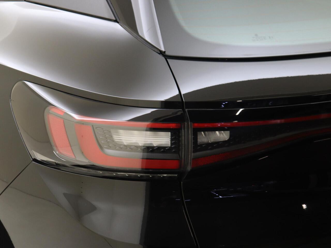 Volkswagen ID.4 Pro 77 kWh | Parkeerassistent | Achteruitrijcamera | Keyless | Adaptieve cruise control | Stoelverwarming | CarPlay | Navigatie |