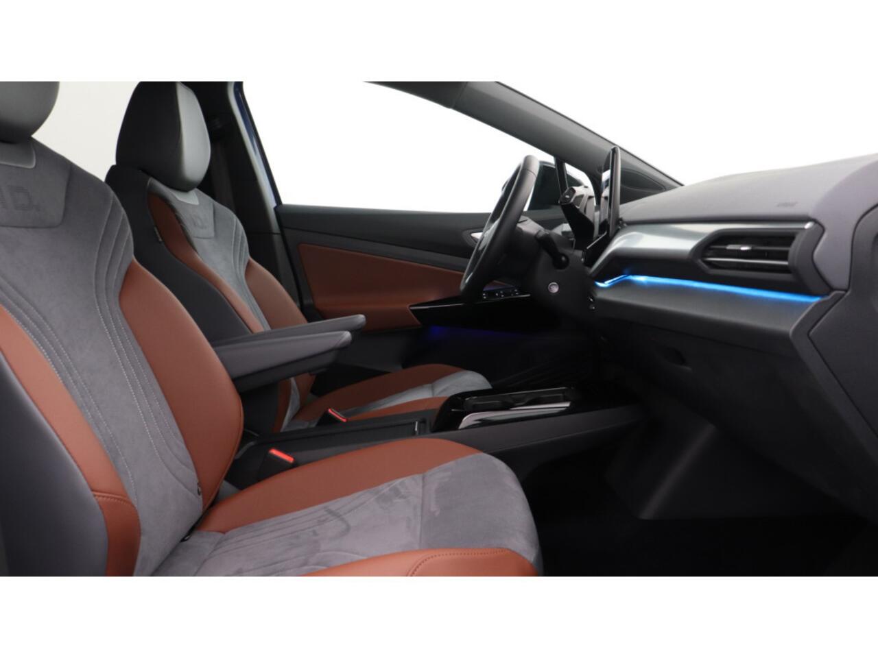 Volkswagen ID.4 First 77 kWh 204pk SOH 89% Navigatie Trekhaak