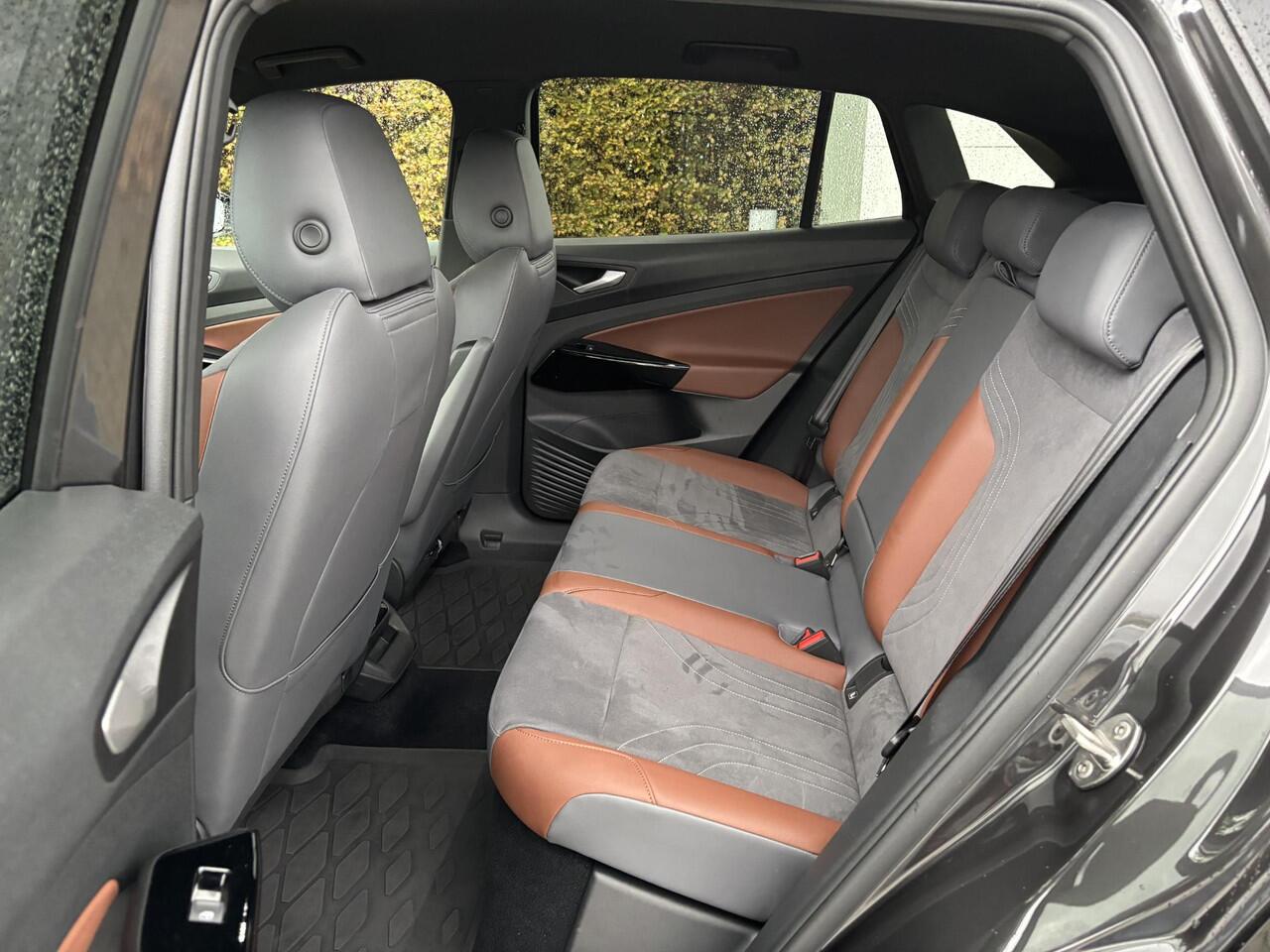 Volkswagen ID.4 First 77 kWh | First Edition | Navigatie | Camera