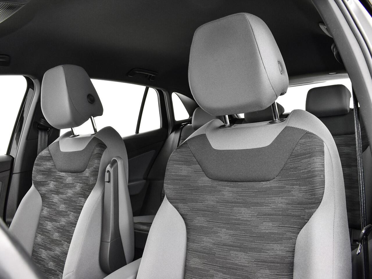 Volkswagen ID.4 150pk Pure 52 kWh · Apple/Android Car Play · Camera · Navigatie · P-Sensoren · Stoel & Stuur Verwarming · 18'' Inch ·