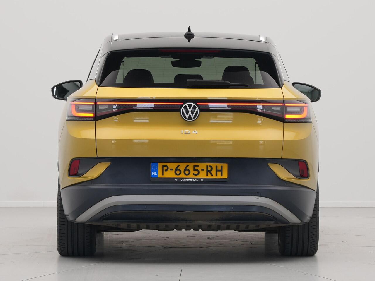 Volkswagen ID.4 First 204pk 77 kWh Trekhaak Navigatie Camera Pdc Carplay Stoel/Stuurverwarming 111