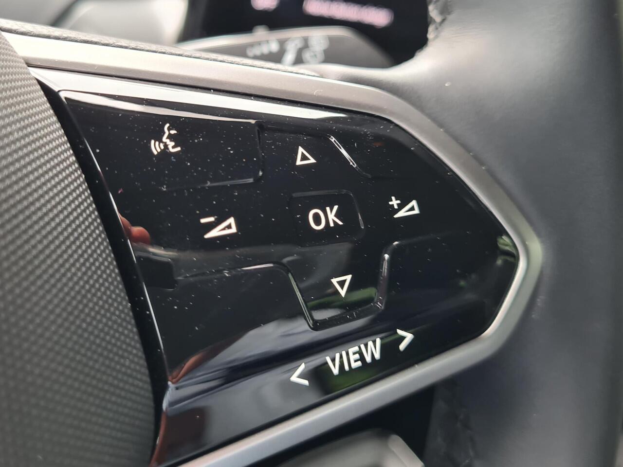 Volkswagen ID.4 52kwh Pure // Leder