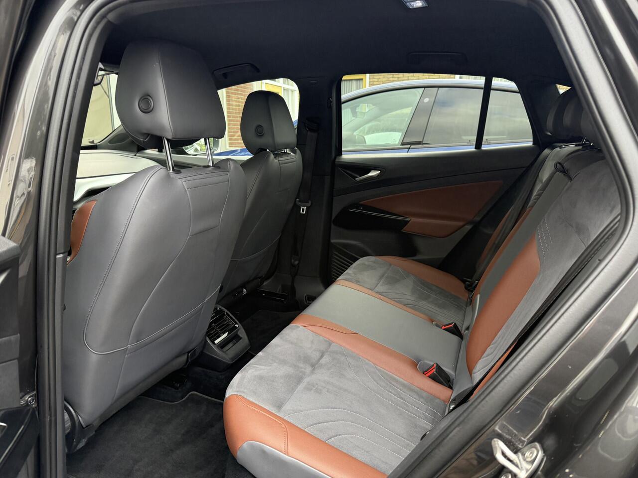 Volkswagen ID.4 First 77 kWh 20''Lmv, Navi, Camera