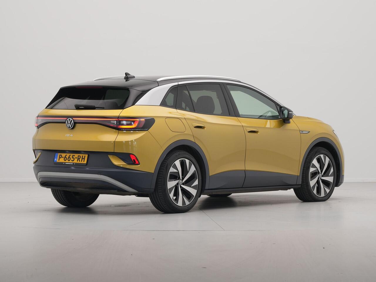 Volkswagen ID.4 First 204pk 77 kWh Trekhaak Navigatie Camera Pdc Carplay Stoel/Stuurverwarming 111